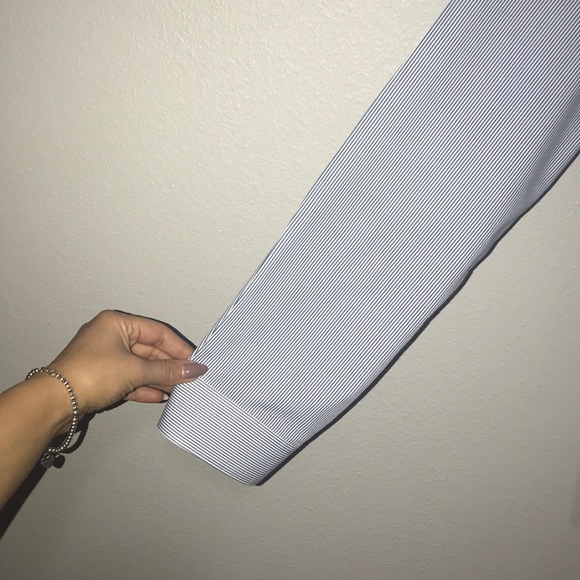 H & M Shirt - Picture 2 of 4